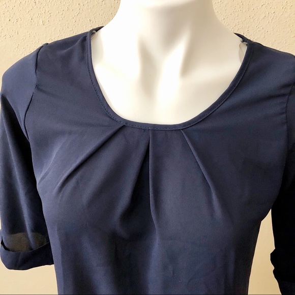 3/$15  A’gaci navy blouse with back button… - Picture 3 of 4